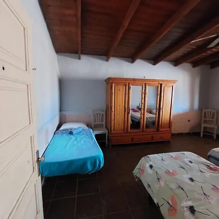 Magica Surf House Gasthof Tindaya